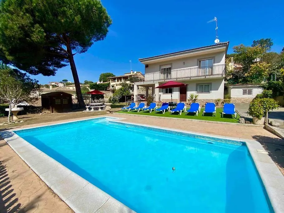 Villa With Private Pool And Bbq Near Lloret De Mar Vidreres